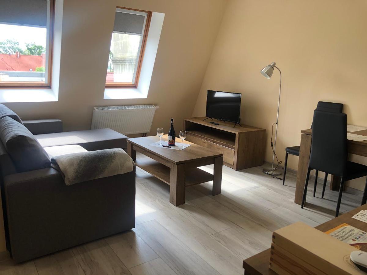 Apartamenty Alicja Dzierżoniów Екстериор снимка