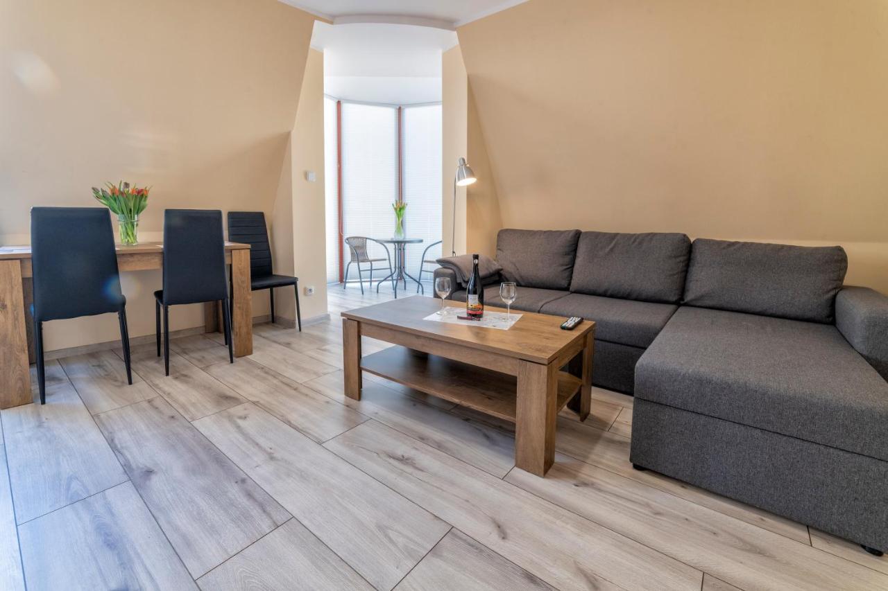 Apartamenty Alicja Dzierżoniów Екстериор снимка