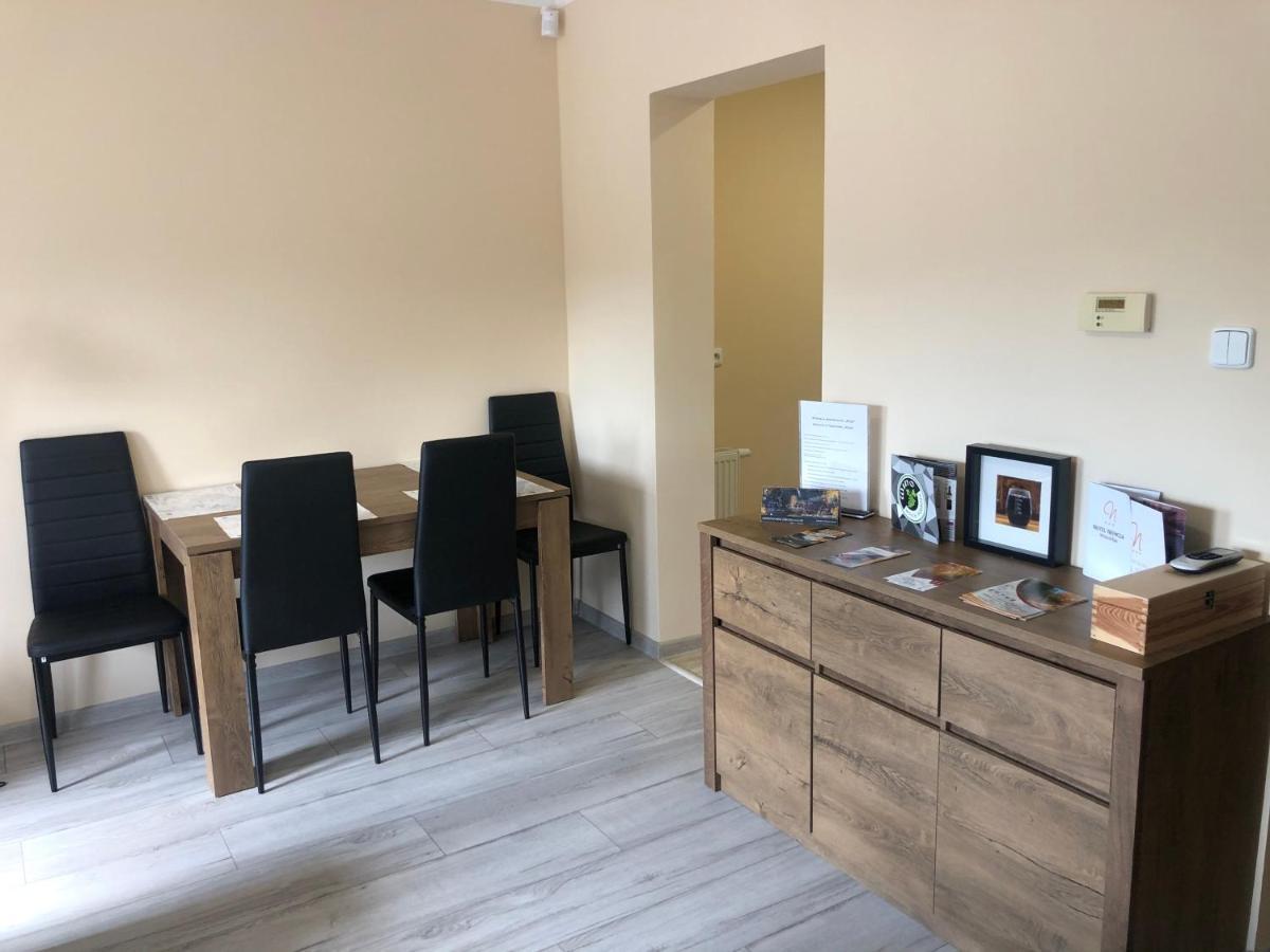 Apartamenty Alicja Dzierżoniów Екстериор снимка