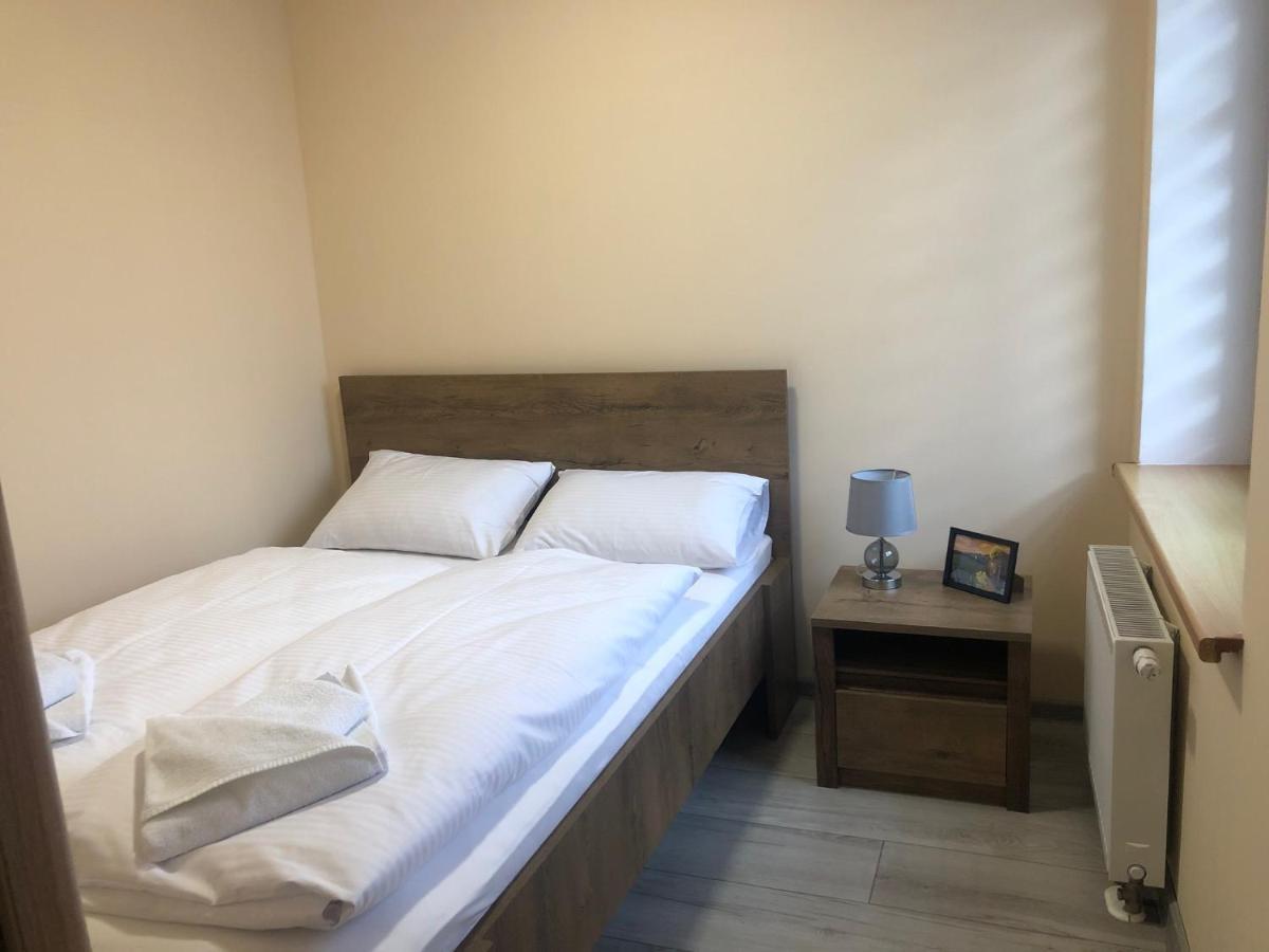 Apartamenty Alicja Dzierżoniów Екстериор снимка