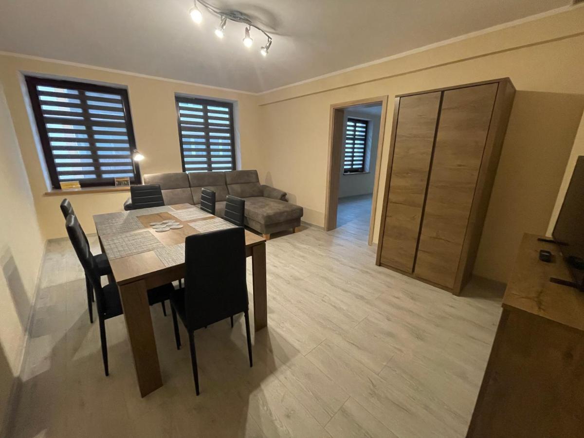 Apartamenty Alicja Dzierżoniów Екстериор снимка