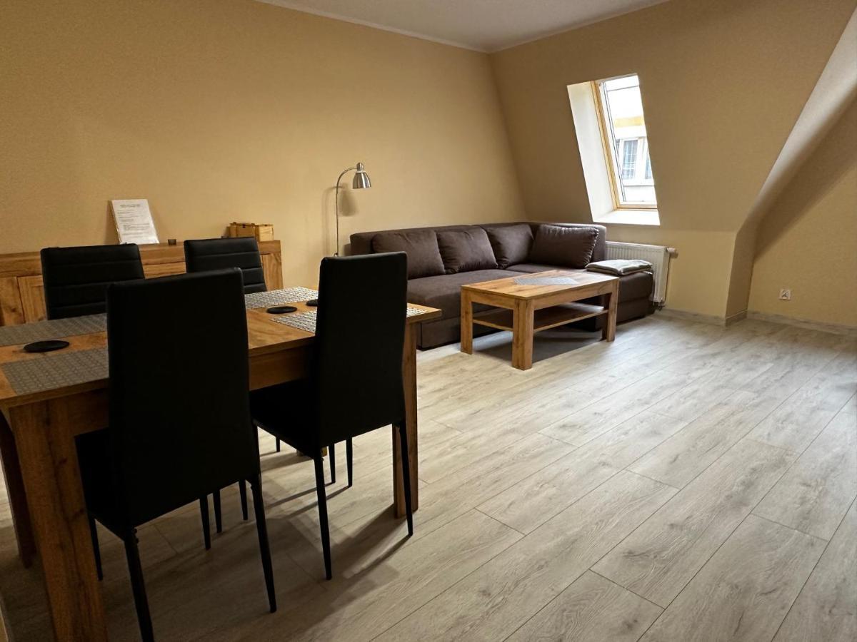 Apartamenty Alicja Dzierżoniów Екстериор снимка