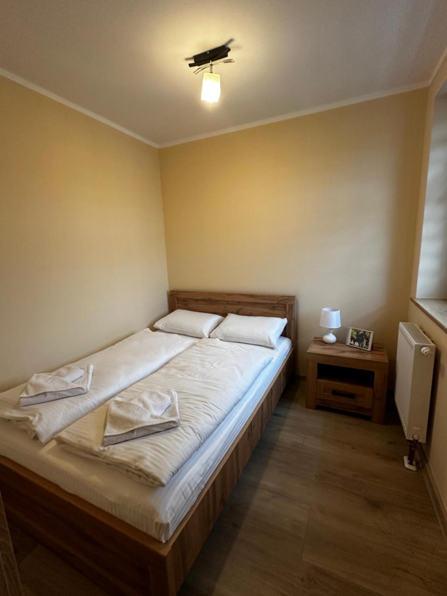 Apartamenty Alicja Dzierżoniów Екстериор снимка
