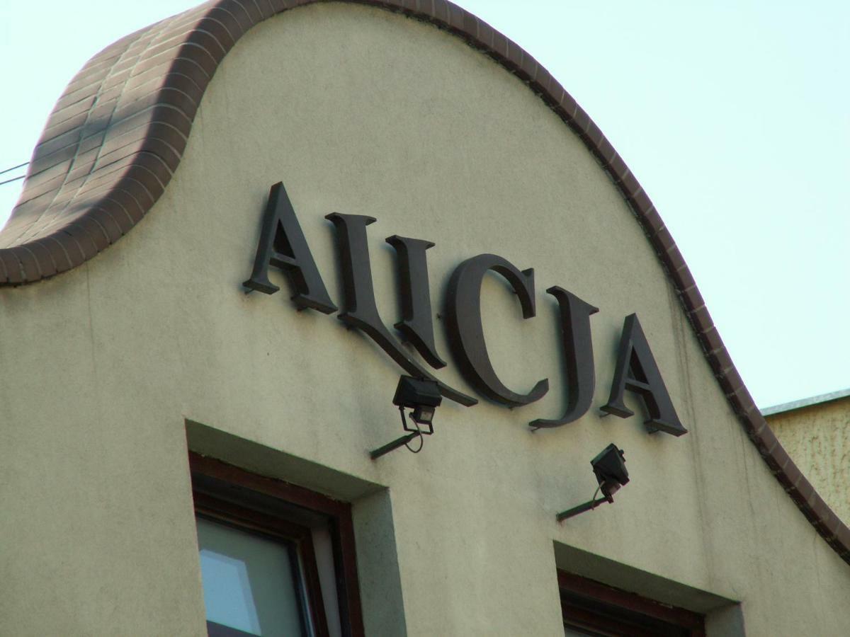 Apartamenty Alicja Dzierżoniów Екстериор снимка