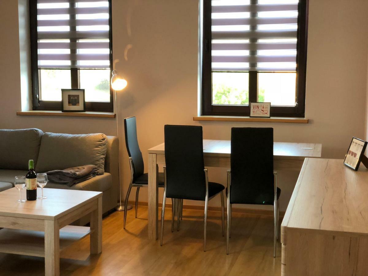 Apartamenty Alicja Dzierżoniów Екстериор снимка