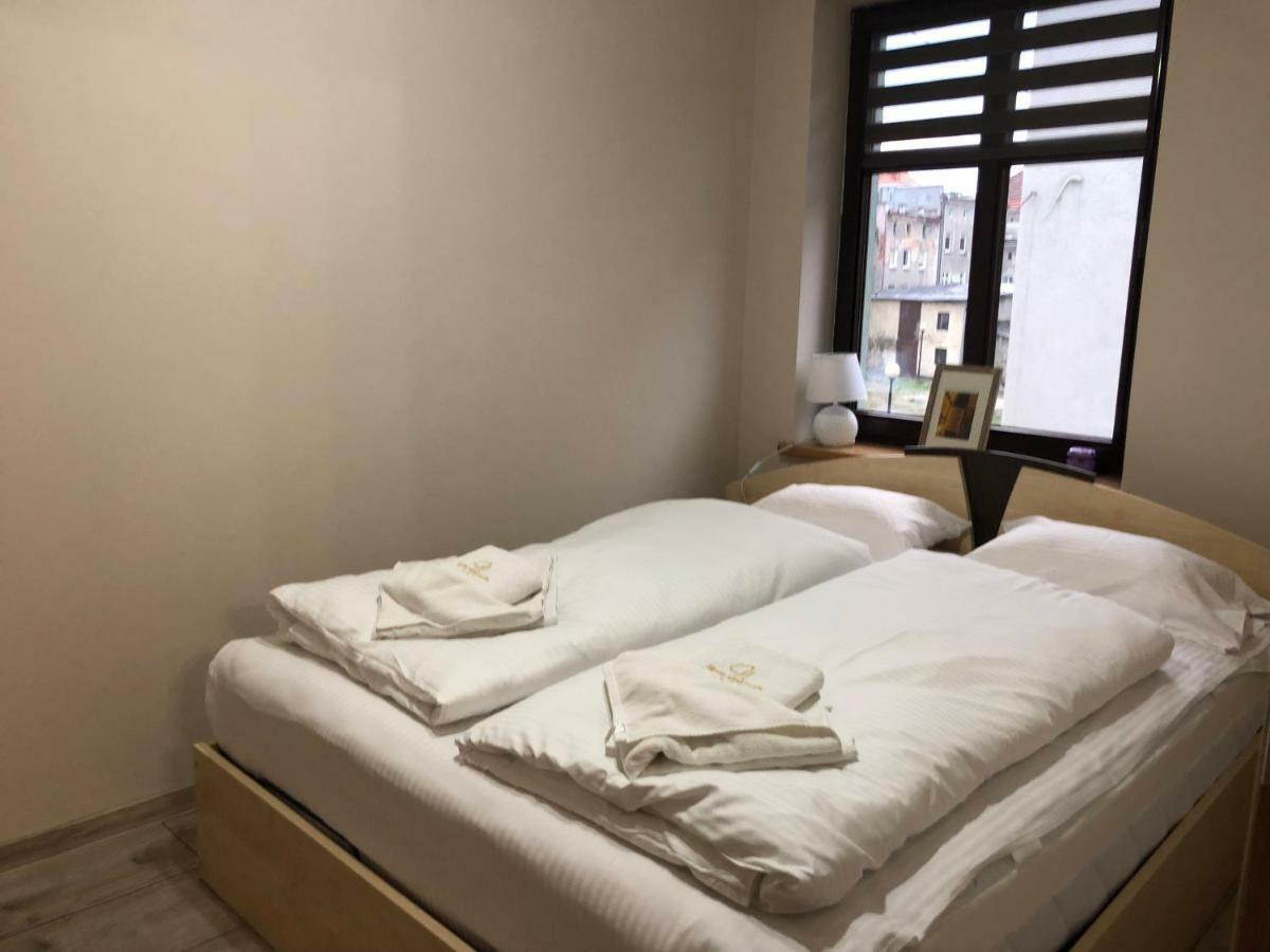 Apartamenty Alicja Dzierżoniów Екстериор снимка