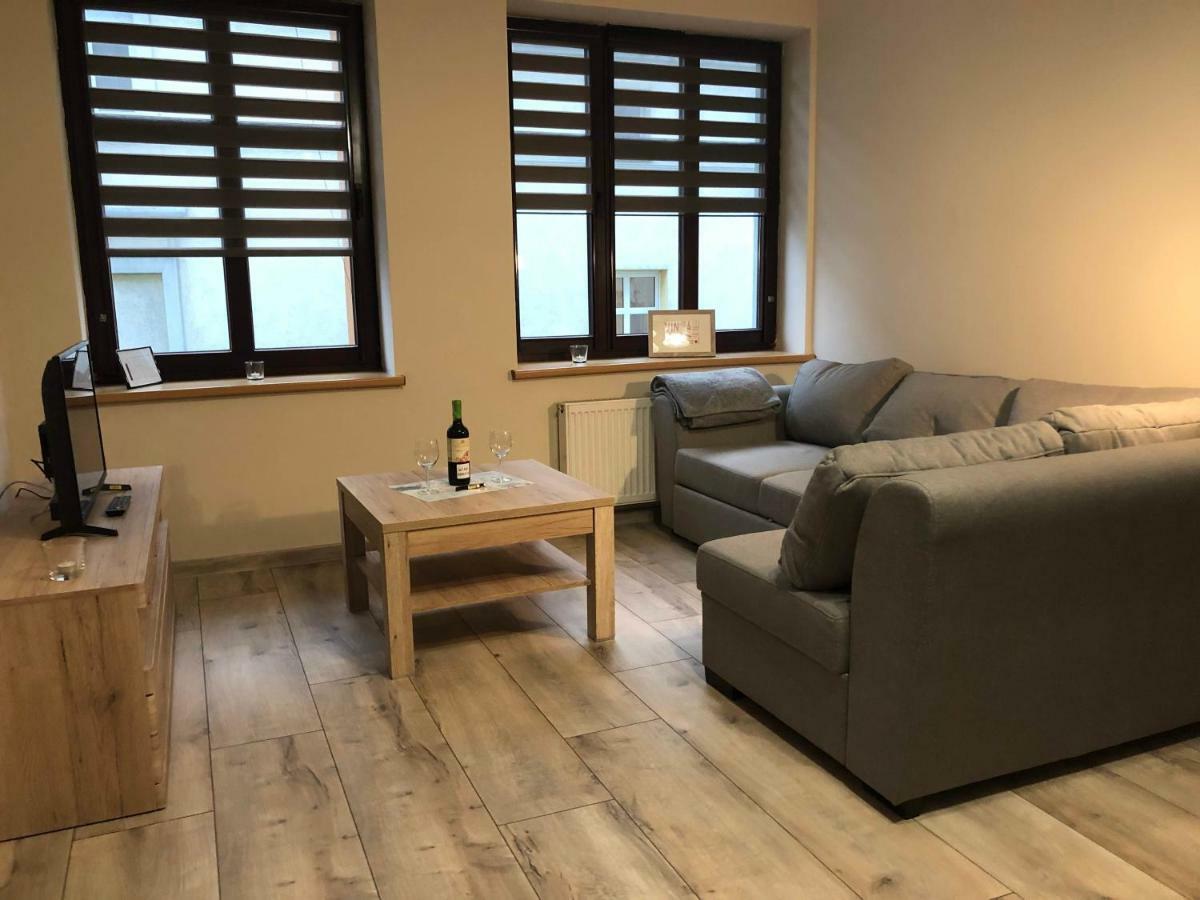 Apartamenty Alicja Dzierżoniów Екстериор снимка
