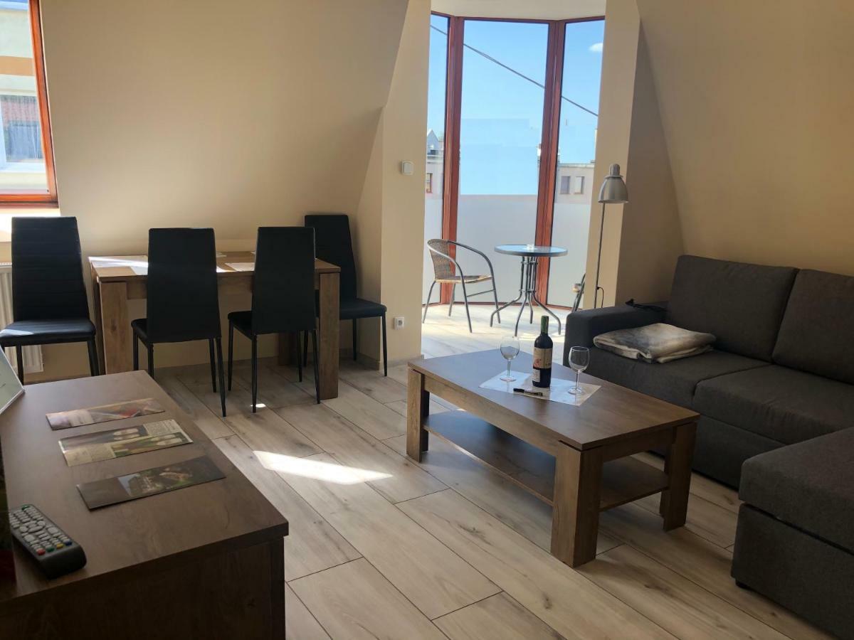 Apartamenty Alicja Dzierżoniów Екстериор снимка